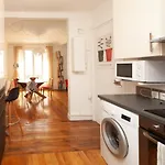 Appartement Familial Proche De La Tour Eiffel